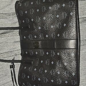 Black MCM Medium Liz Reversable Shopper & Wristlet